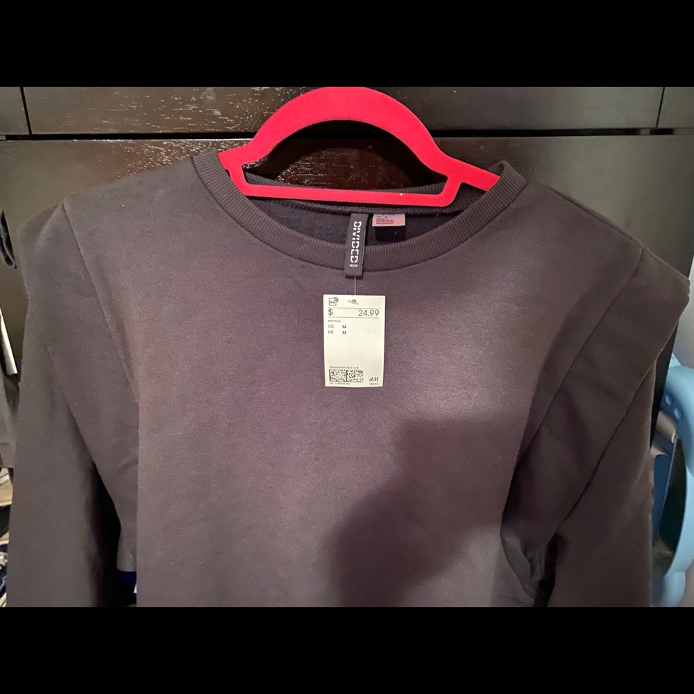 Black H&M sweatshirt